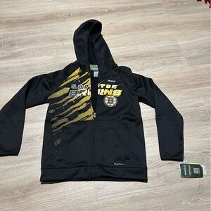 Reebok NWT Black and Yellow Bruins Hoodie youth size medium